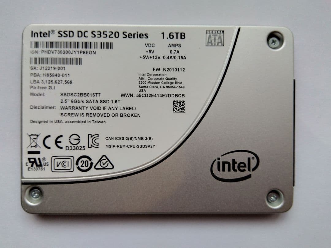 ​【健康96%】1.6TB SSD 高耐久 Intel (アダプタ付)