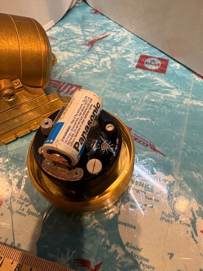 ユニバーサルジュネーブ　電磁置き時計