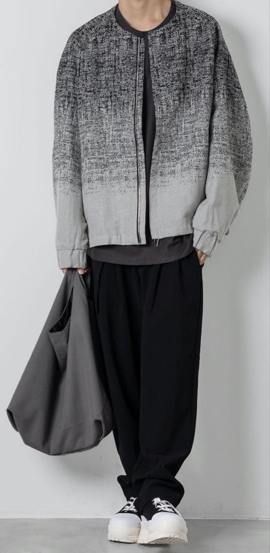 【新品】アタッチメント LI/C グラデーション ジャカード ノーカラーブルゾン