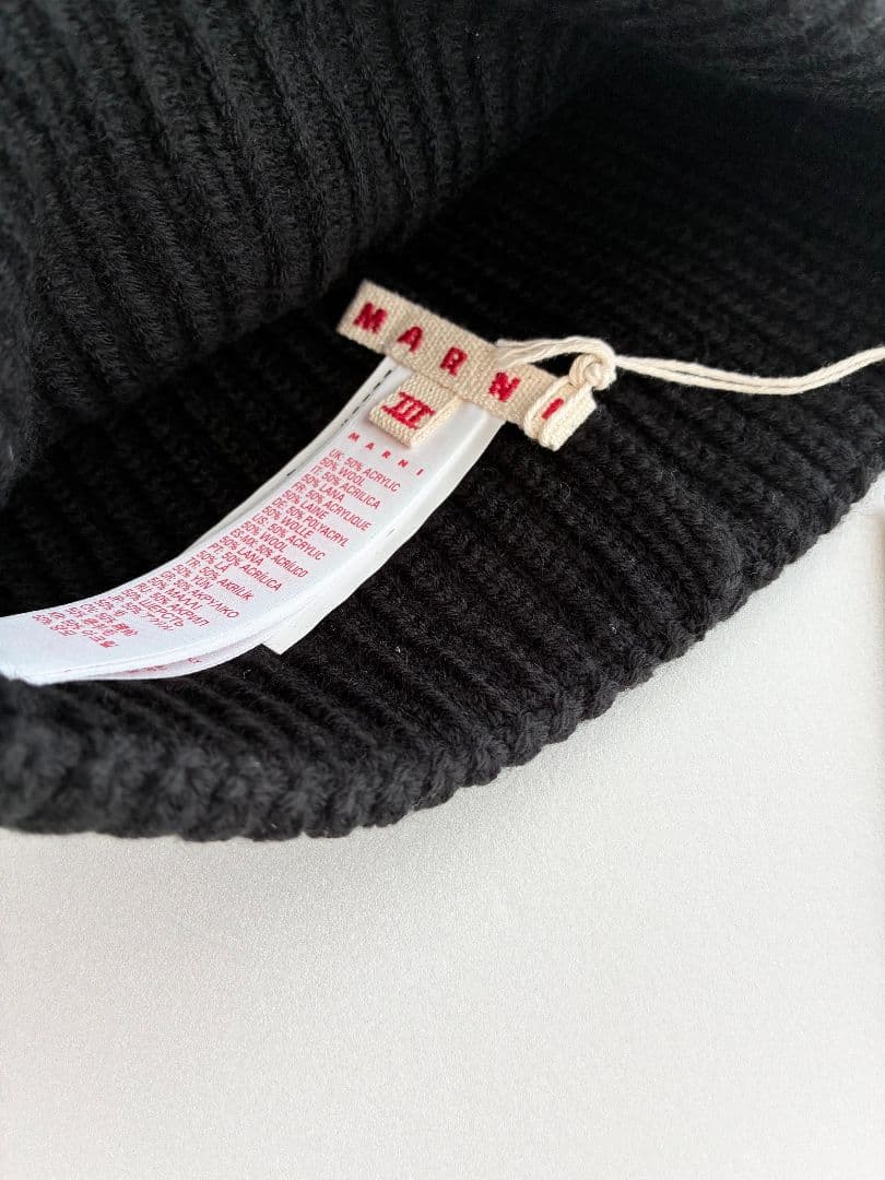 大人もOK! Marni マルニ .刺繍ロゴ リブ ニット帽 ニットキャップ