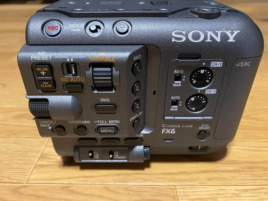 TATSUさま【美品】SONY FX6＆バッテリー＆チャージャーセット