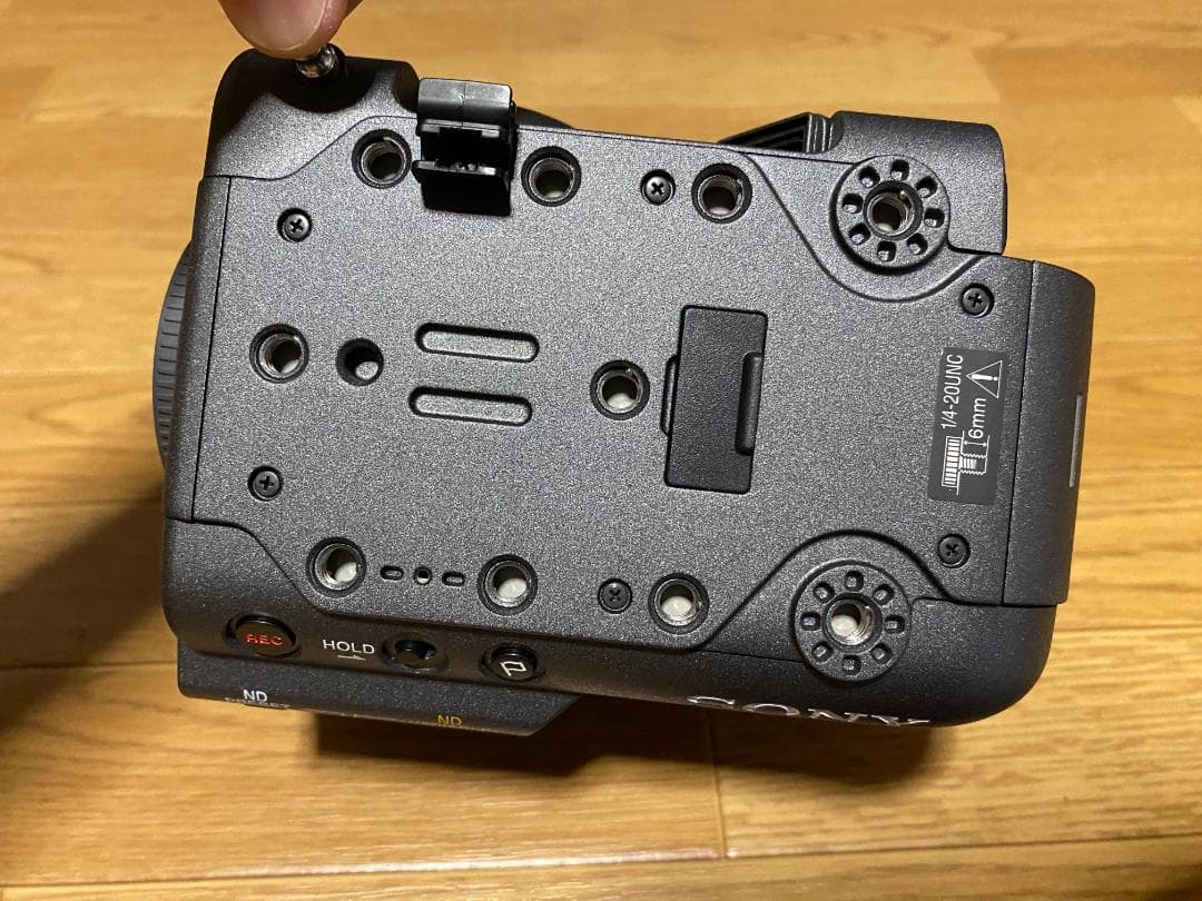 TATSUさま【美品】SONY FX6＆バッテリー＆チャージャーセット