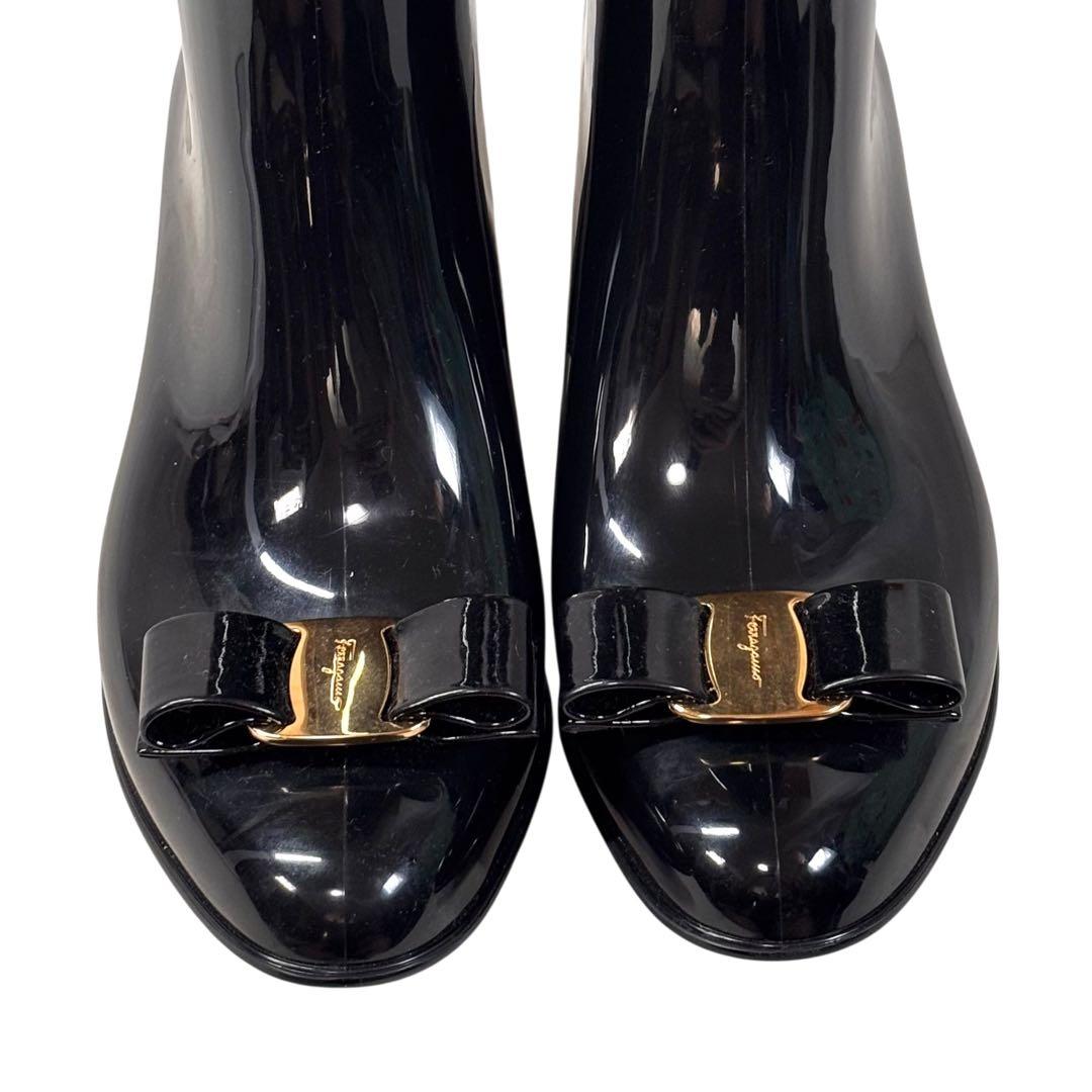 美品 サルヴァトーレ フェラガモ 6 23.5 ヴァラ レインブーツ ブラック