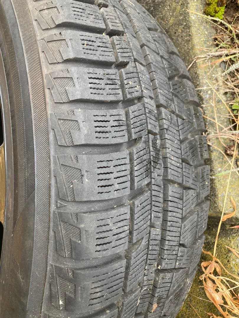 ナッツ　スタッドレスヨコハマ　16インチ　195/55 4本セットホイール