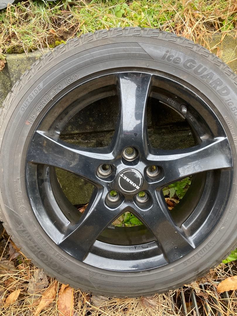 ナッツ　スタッドレスヨコハマ　16インチ　195/55 4本セットホイール