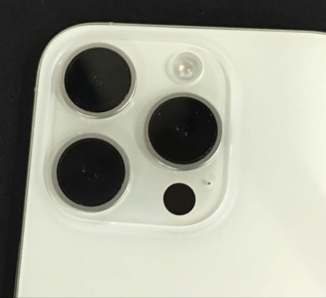 【美品】iPhone15 Pro 128GB