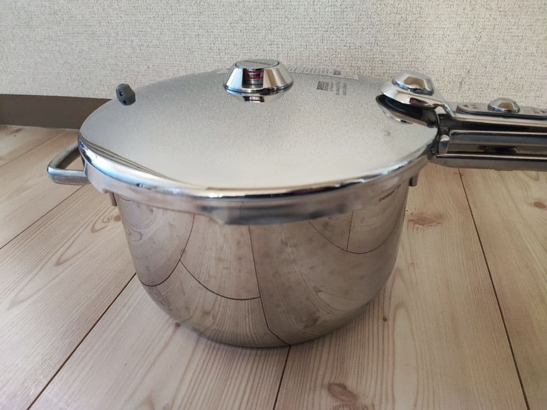 Tupperware PERFECT KITCHEN 圧力鍋 5L