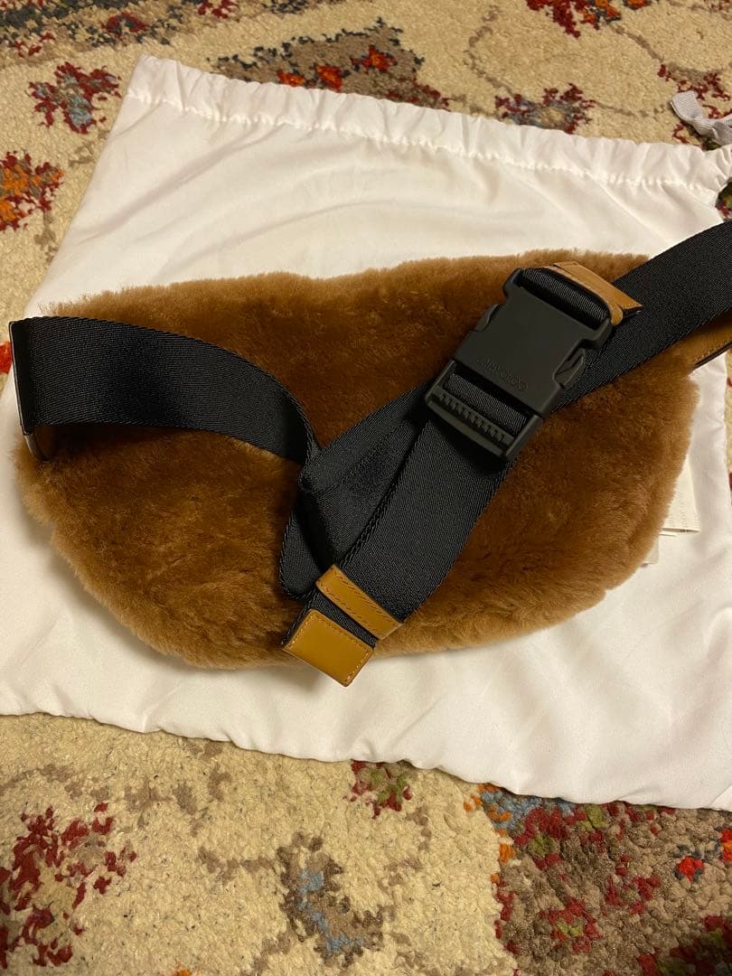 美品　ジミーチュウ　ボディバッグ　クロスボディ