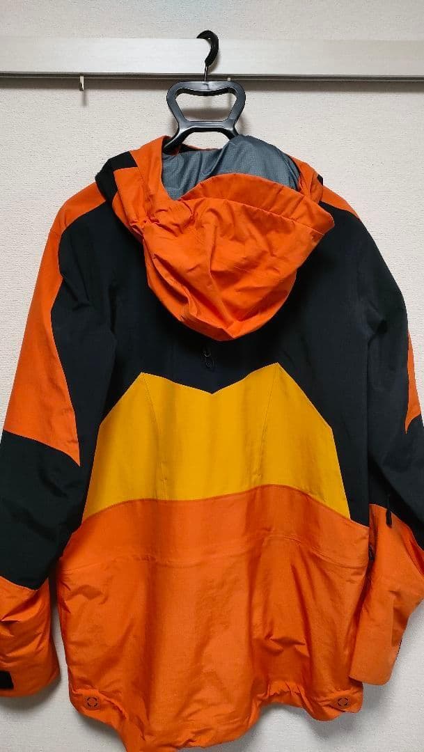 ピークパフォーマンス VERTICAL PRO JACKET (メンズS)