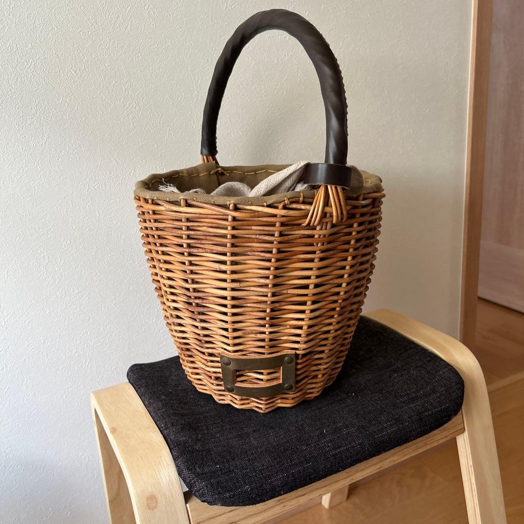 エバゴス籐製かごバッグ ファー付き