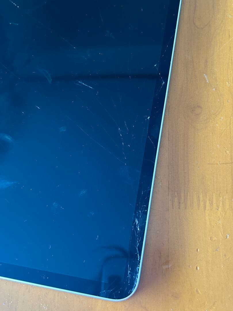 iPad Pro 12.9inch 第6世代 中古品割れ