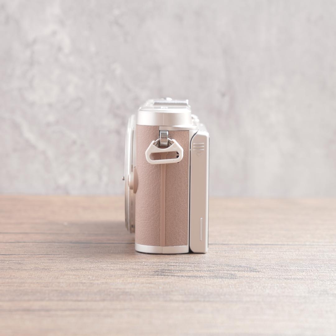 おまけなし！✨OLYMPUS PEN E-PL10　947-1