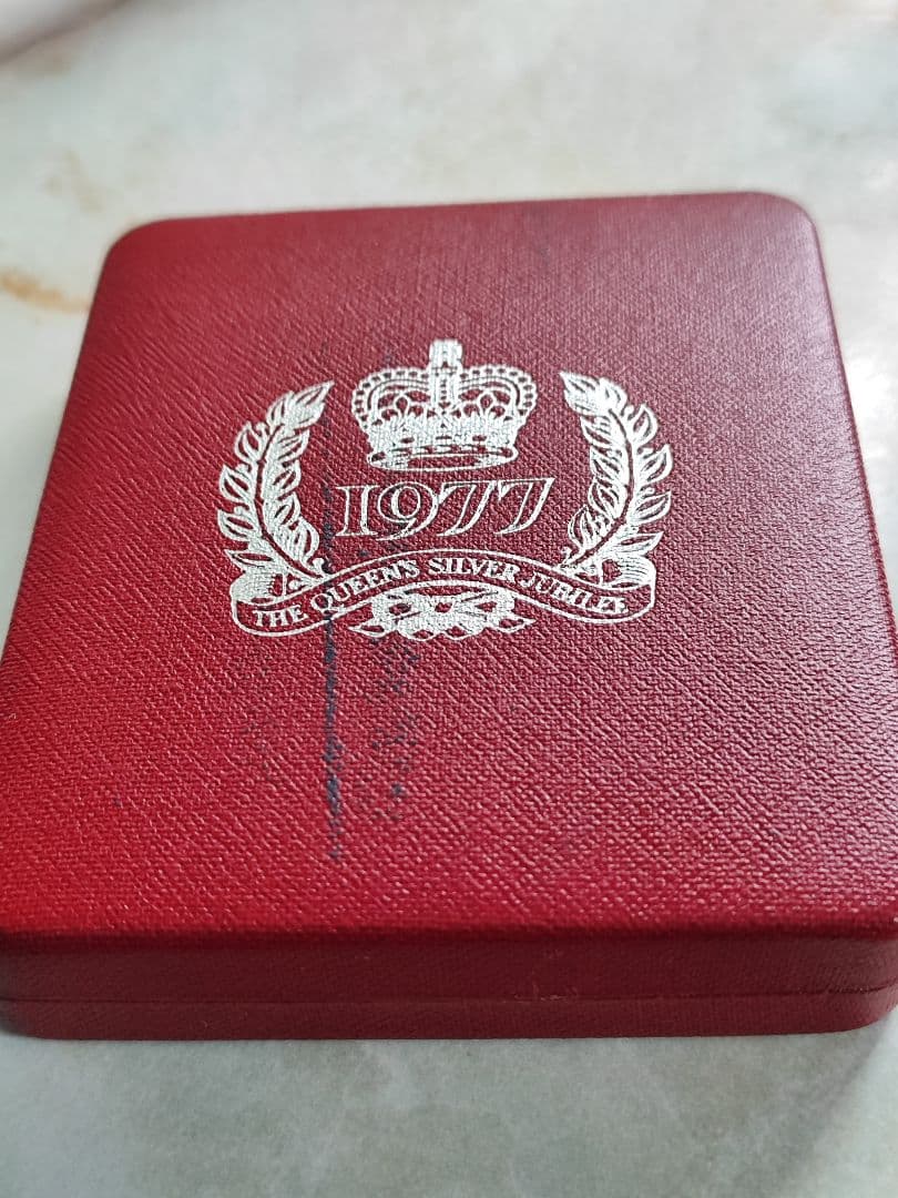 希少1977 イギリス エリザベス ジュビリー 銀 メダルシルバー銀貨