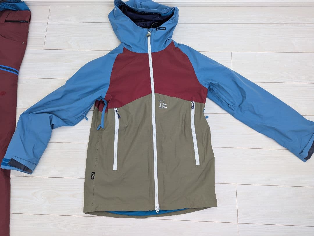 REW スノーボードウェア