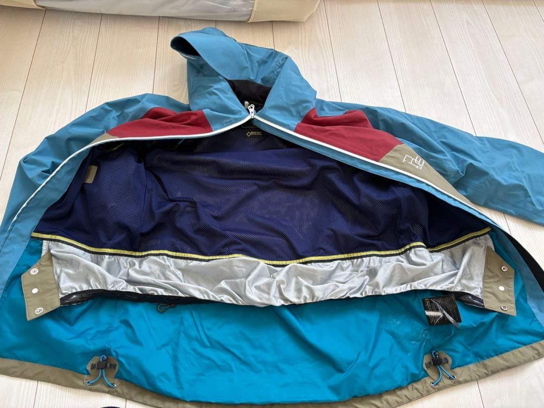 REW スノーボードウェア