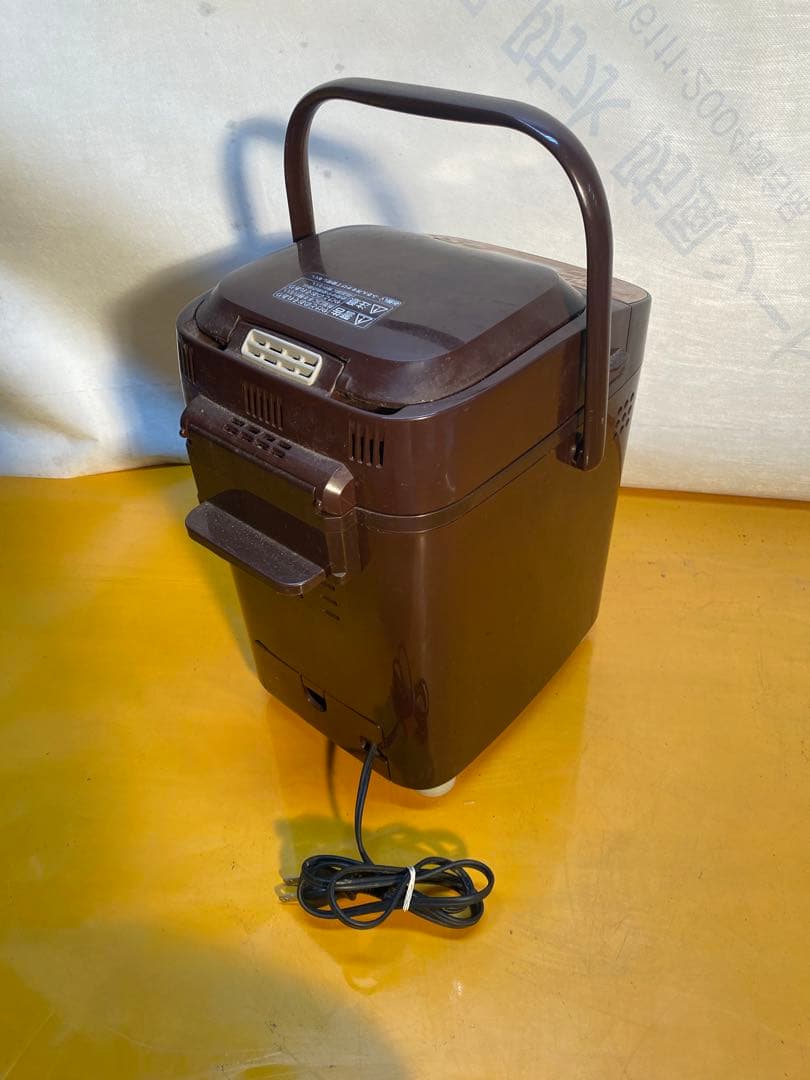 パナソニック　ホームベーカリー　Panasonic SD-BMT1001