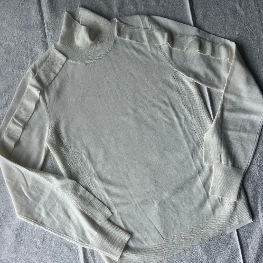 YONFA フラッシータートルニット　ホワイト　ニット