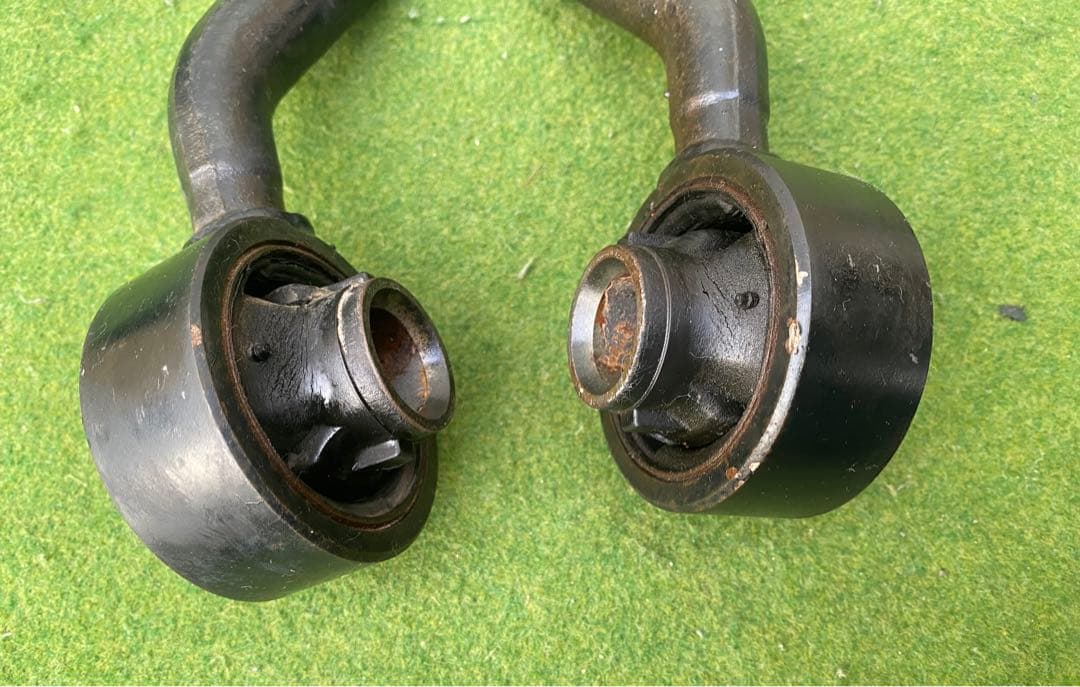 トヨタ　17クラウンJZS171 アスリートV ターボ　 純正　テンションロッド