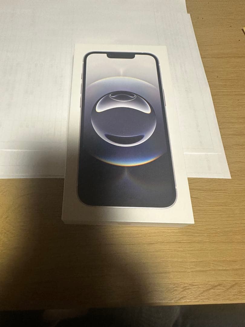 iPhone16e 新品未使用品　128GBホワイトW