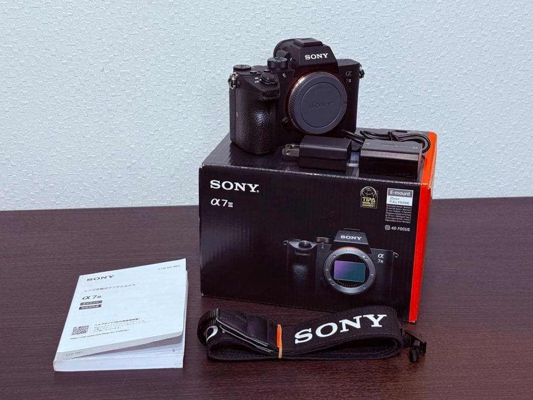 Sony α7 III 本体 付属品付き　シャッター数11,320回