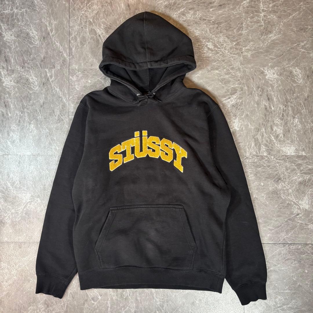 ✨人気✨ステューシー STUSSY パーカー アーチロゴ【L】裏起毛 ブラック