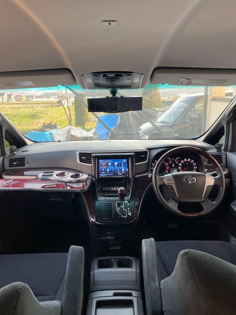 フロントテーブル