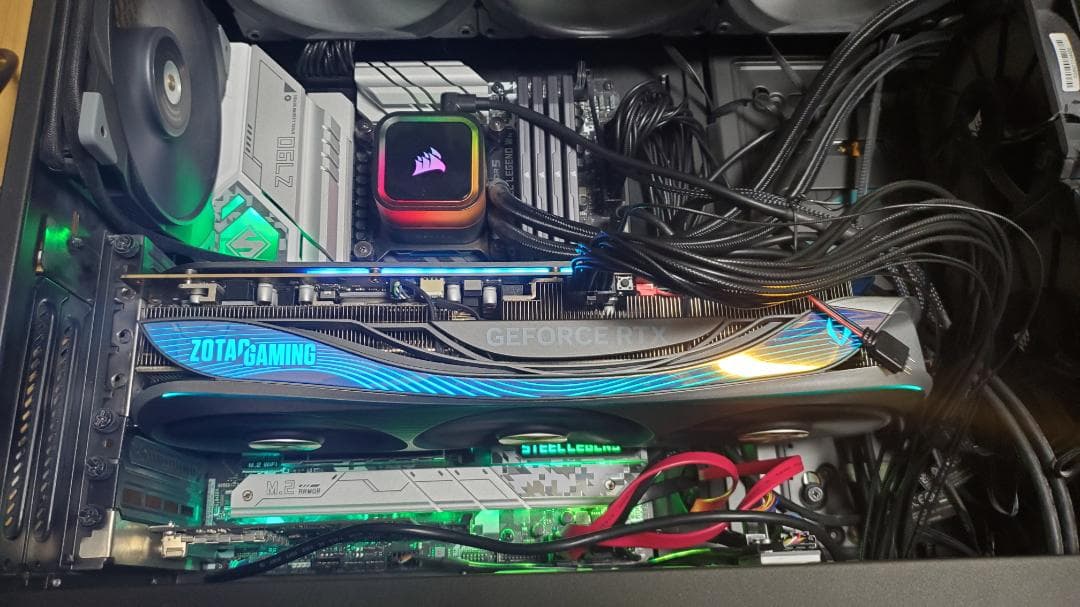 グラフィックボード・グラボ・ビデオカード ZOTAC GeForce RTX 4090 AMP EXTREME AIRO