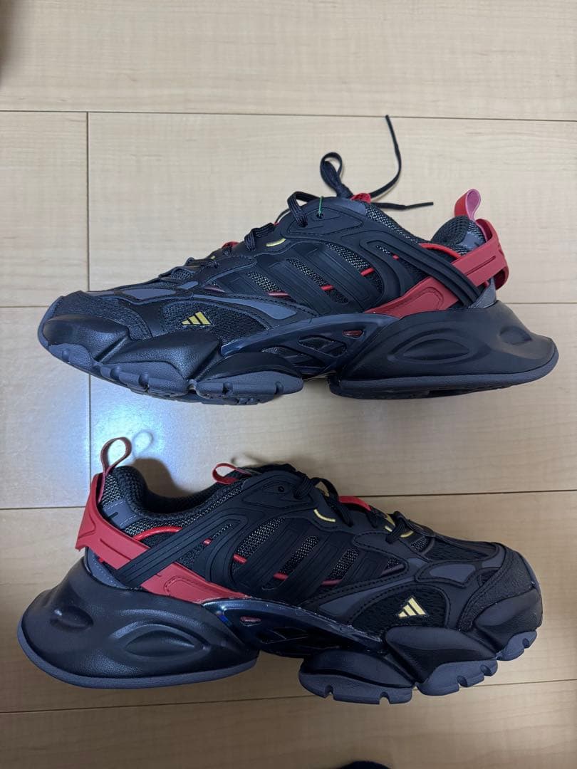 靴 adidas XLG Runner Deluxe Black