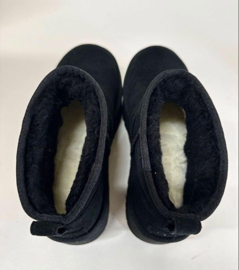 UGG W クラシック ウルトラ　ミニ　Platform ブーツ
