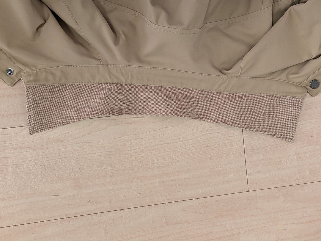 Lacoste ベージュボタン付きシャツ