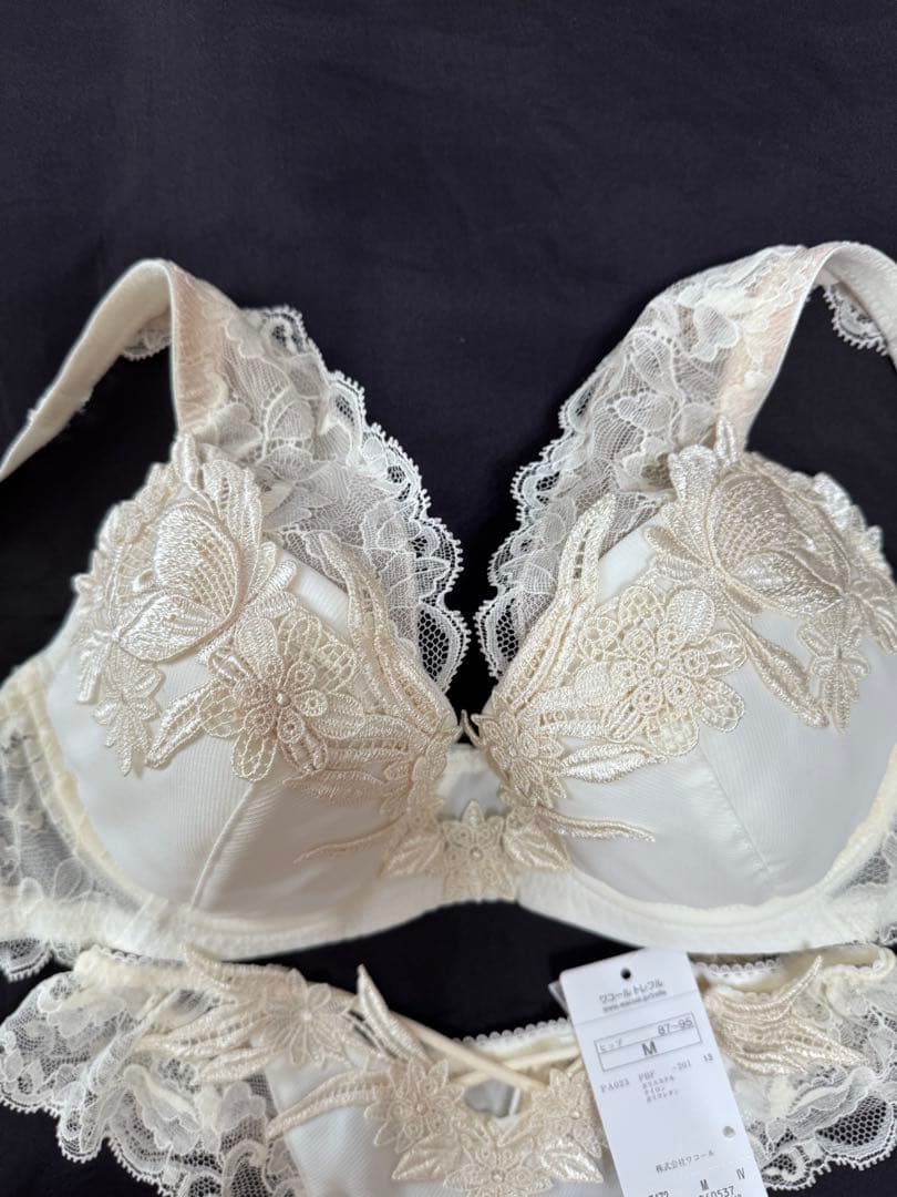 クニです☆Trefle⭐︎F65 上下セット　最高級ライン　ソングM 新品