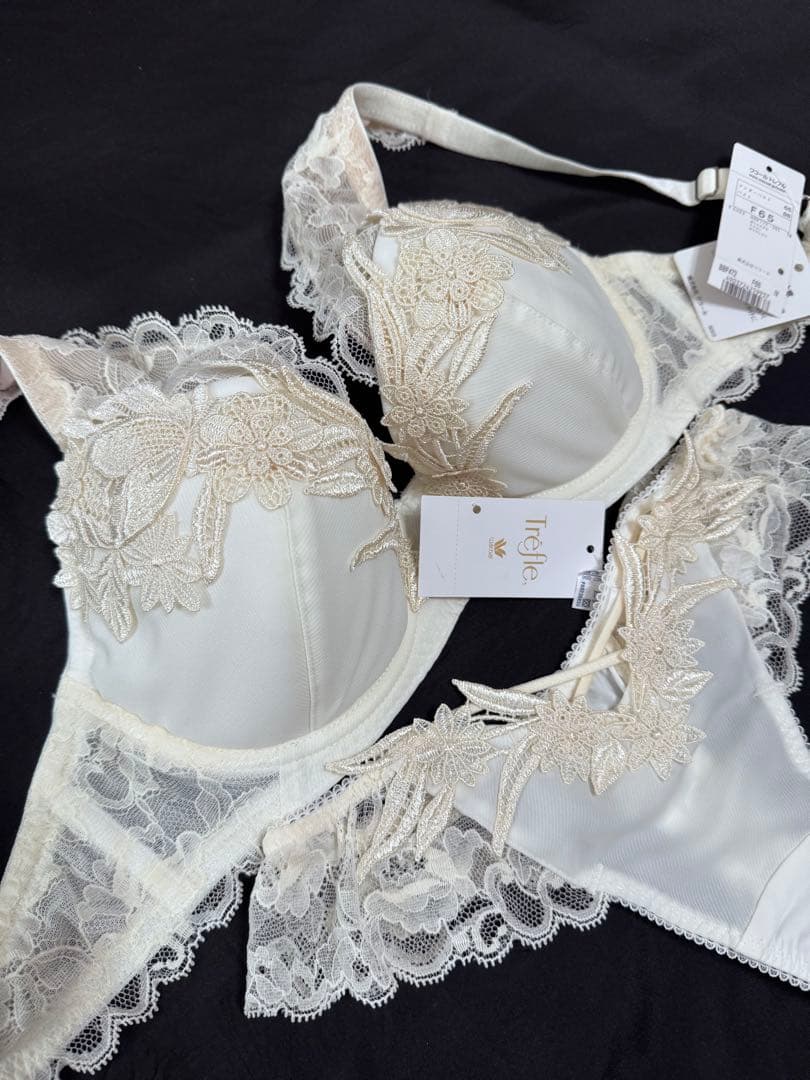 クニです☆Trefle⭐︎F65 上下セット　最高級ライン　ソングM 新品