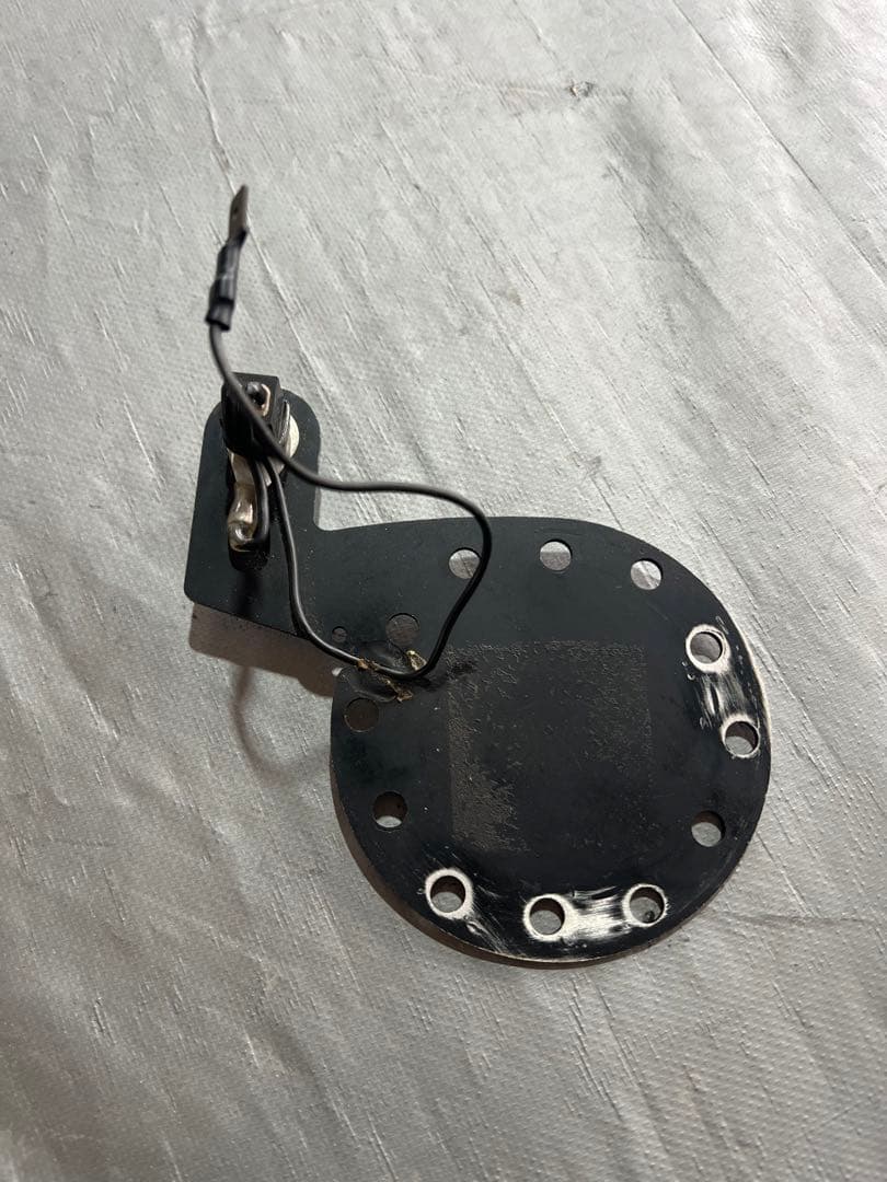 pivot製ステアリングスイッチ　ホーン移設プレート