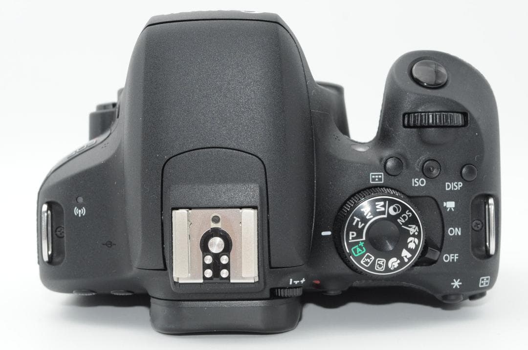 ☆ほぼ新品☆ Canon EOS Kiss x9i ダブル 女性ワンオーナ