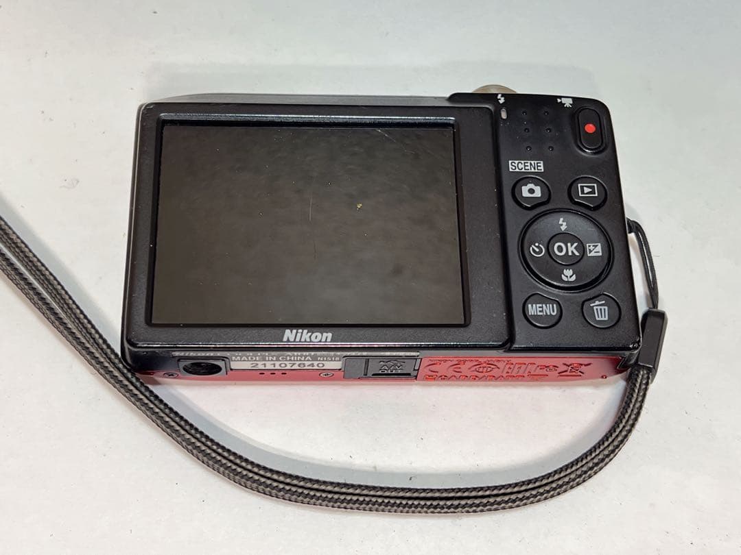 NIKON COOLPIX A100 デジタルカメラ レッド
