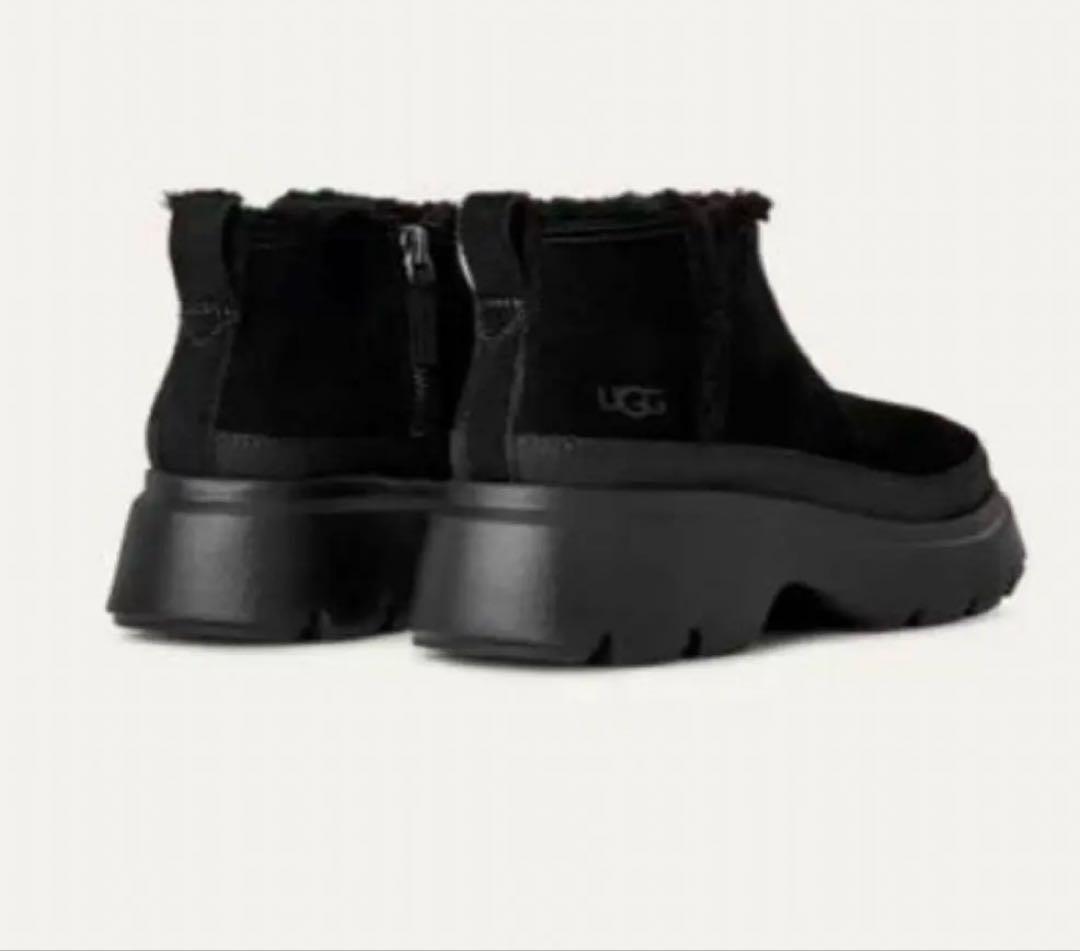 新品UGG Calimuze Ultra Mini 25cm 黒