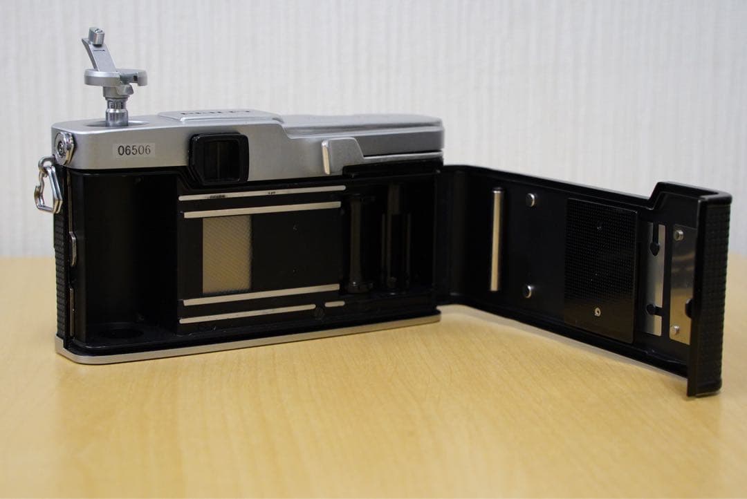 【完動品】OLYMPUS PEN FTハーフサイズ一眼フィルムカメラ