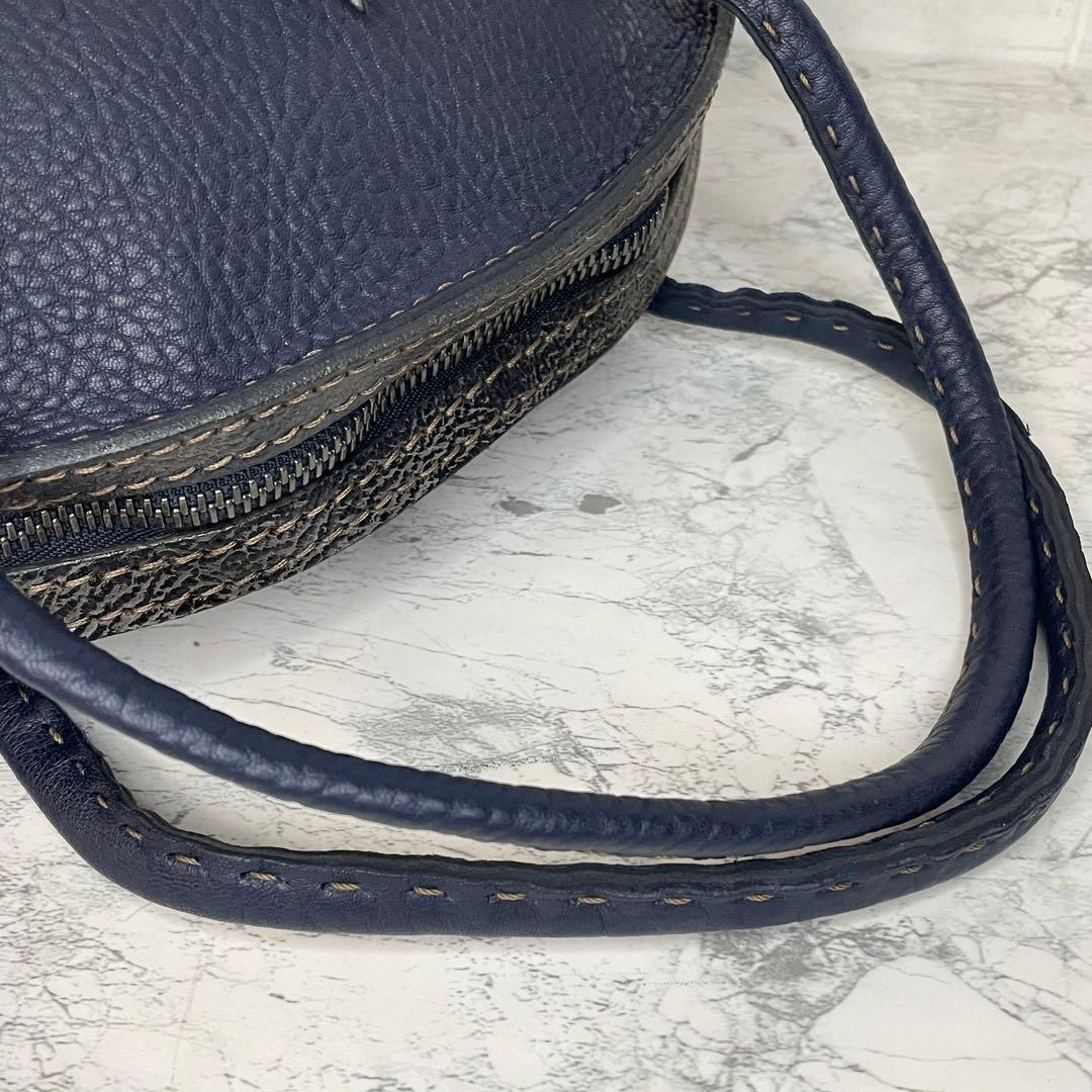 【美品】エンリーベグリン HENRY BEGUELIN レザー ショルダーバッグ