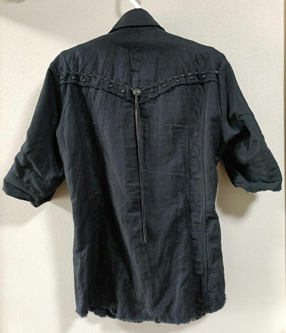 5351プール・オム ポンチョ付き半袖ワークシャツ 両腕と背中にレザー部分有り