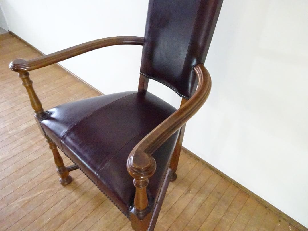 バロッサバレンティ　カクトワール　アームチェア　本革　スペイン最高峰