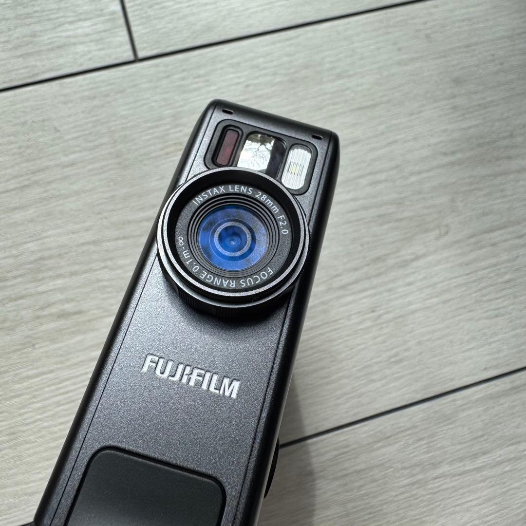 富士フィルム instax mini Evo Cinema ブラック　チェキ