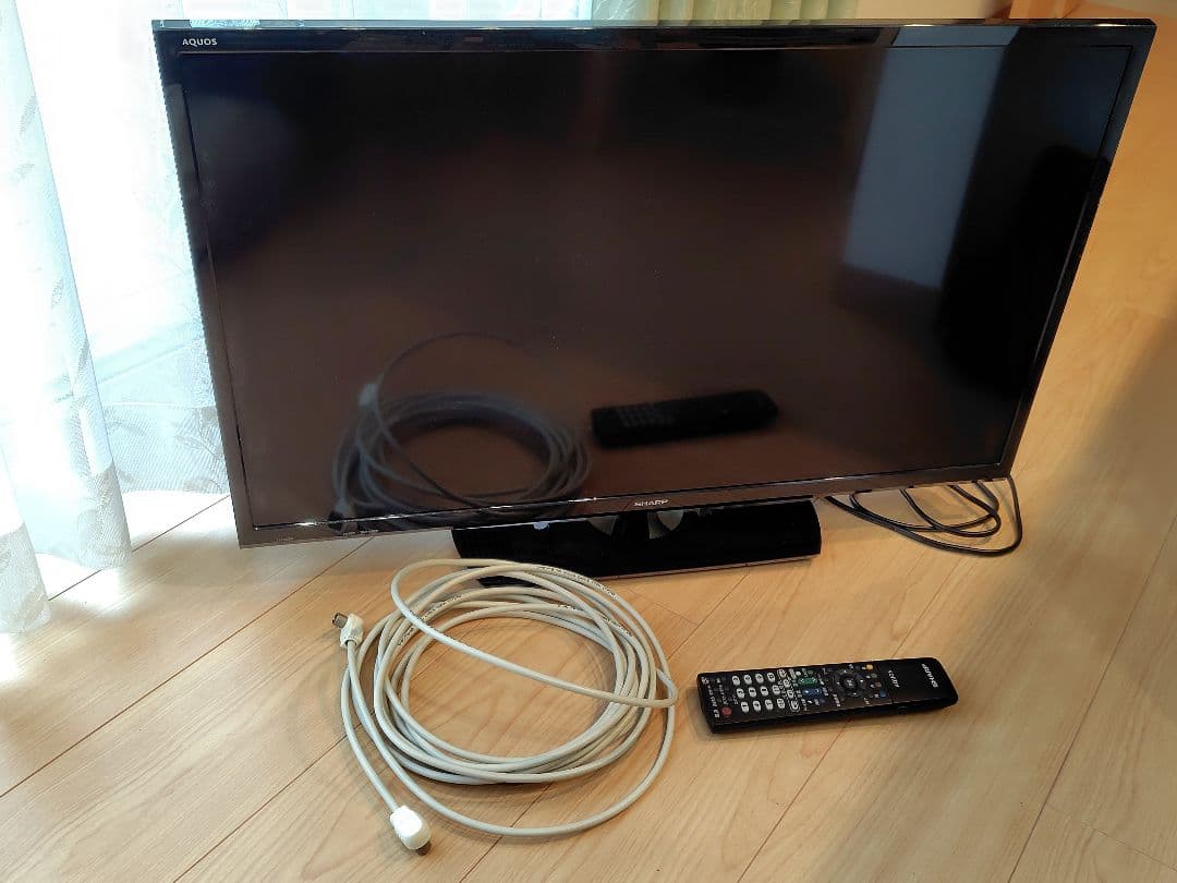 SHARP AQUOS TV テレビ　品番LC32S5