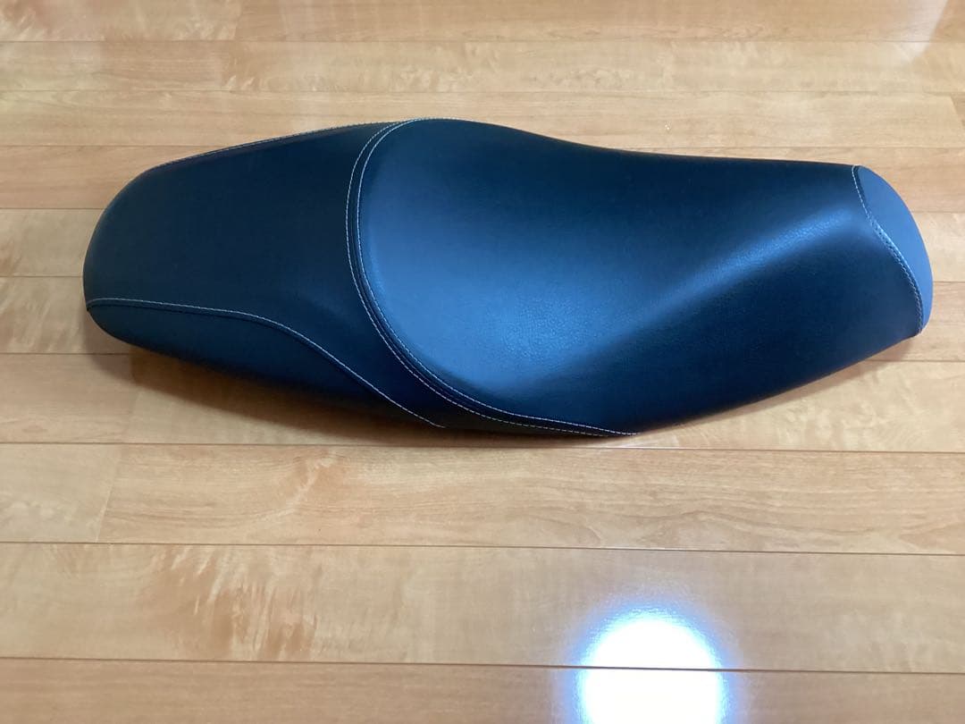 トリシティ155　SG81J（2023年）純正シート