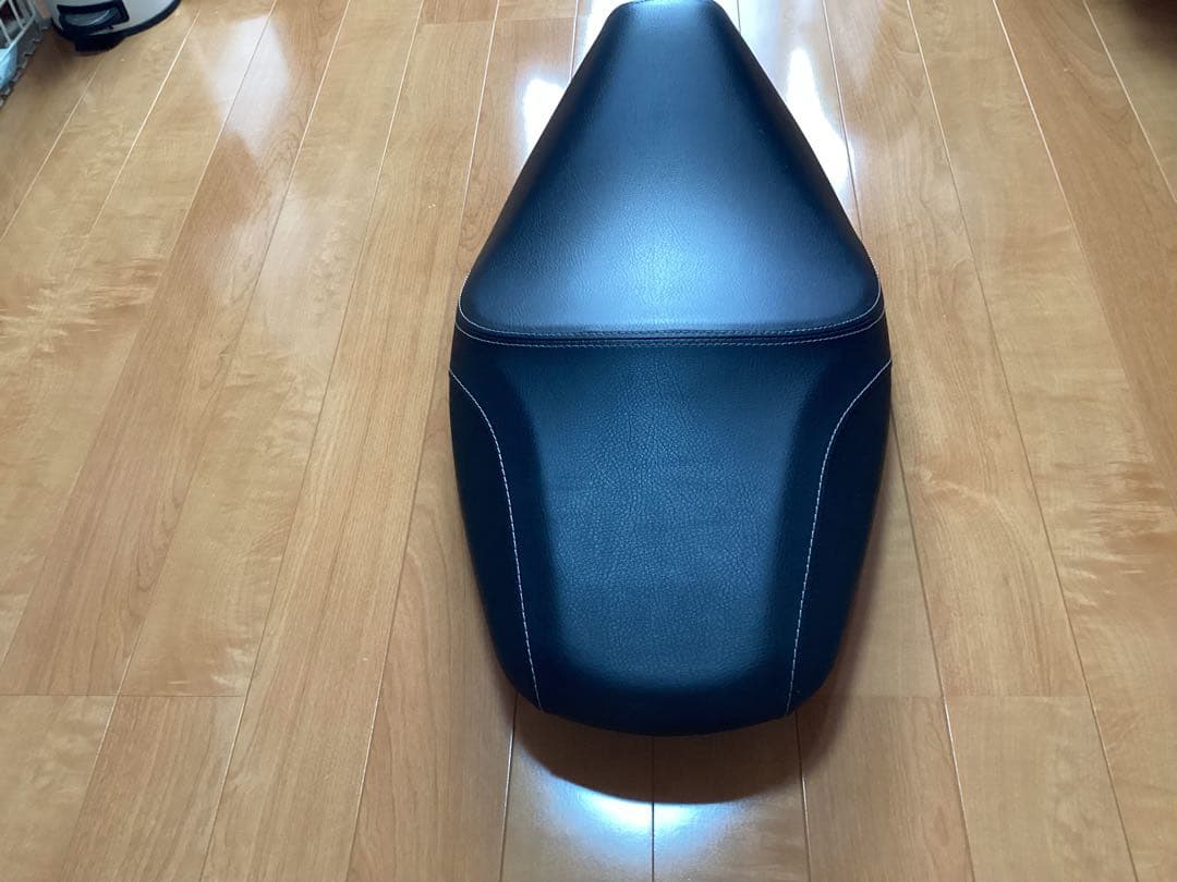 トリシティ155　SG81J（2023年）純正シート