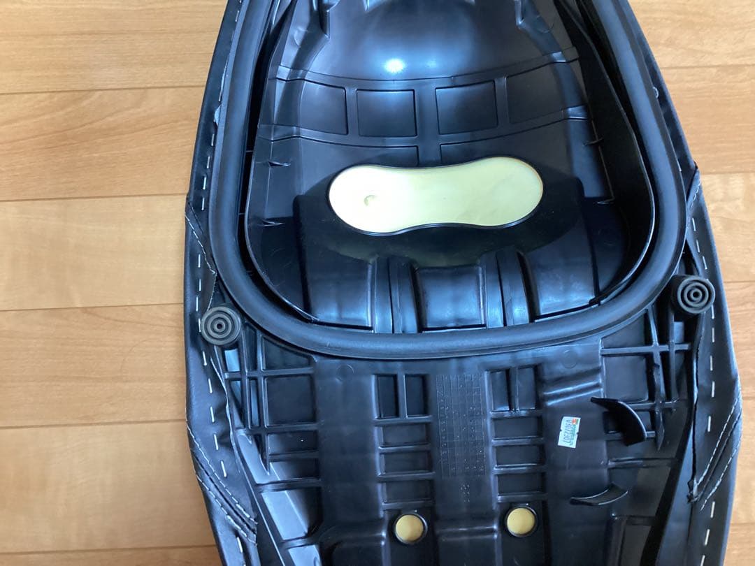 トリシティ155　SG81J（2023年）純正シート