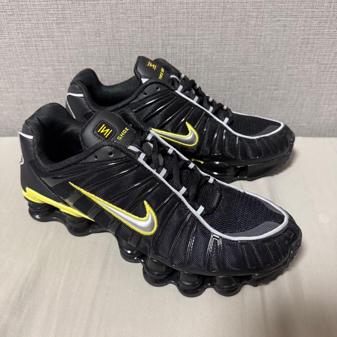 Nike Shox TL ブラック/イエロー スニーカー