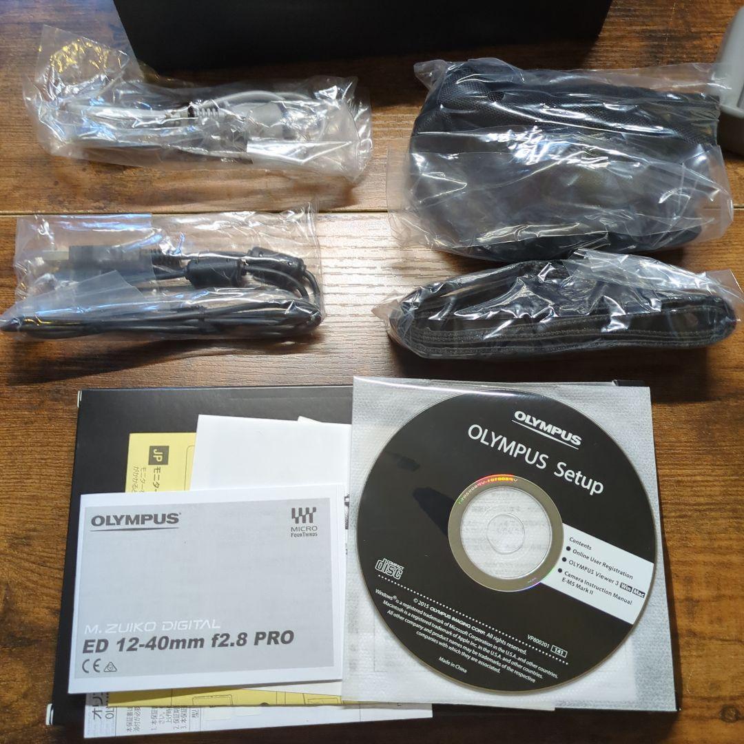 OLYMPUS OM-D E-M5 Mark II PROレンズキット+オマケ