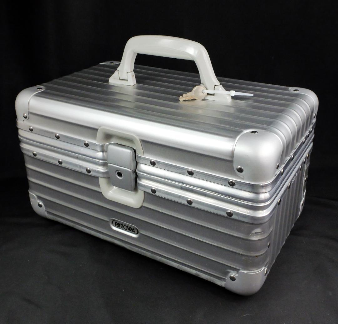 リモワ 946.38『OPAL』アルミ・ビューティケース 17L （美品）鍵付き