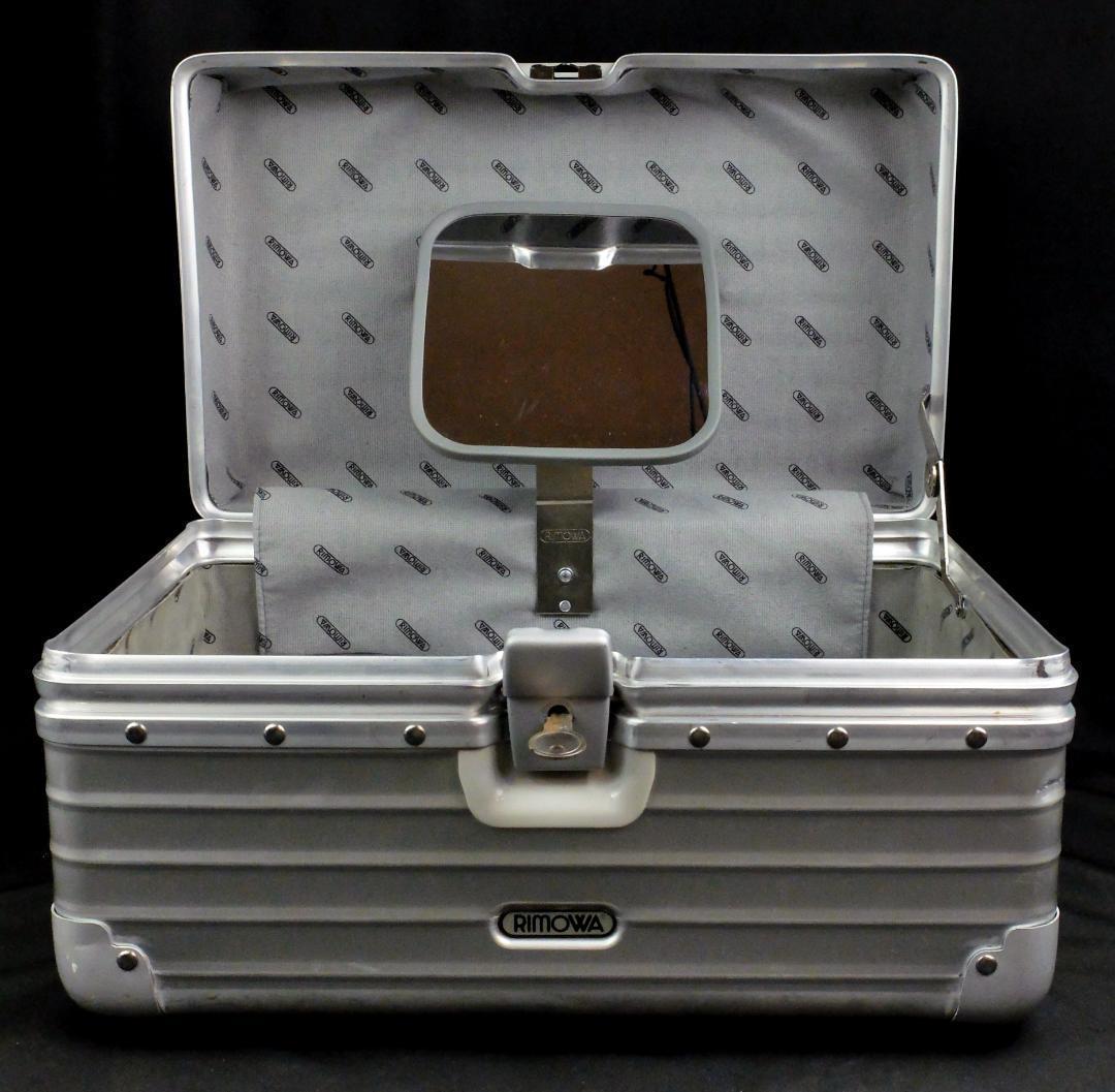 リモワ 946.38『OPAL』アルミ・ビューティケース 17L （美品）鍵付き
