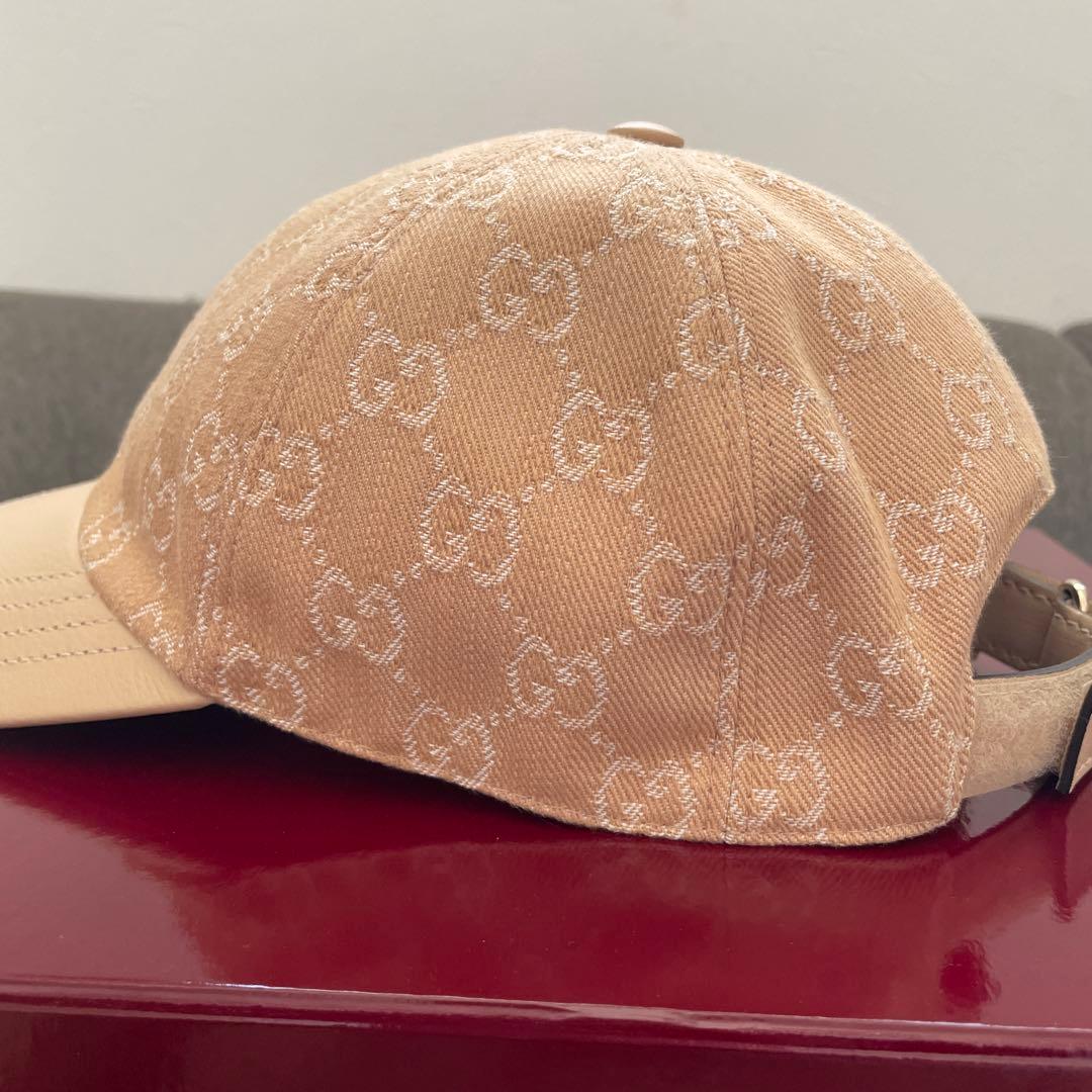 GUCCI ベースボールキャップ　ベージュ　グッチ